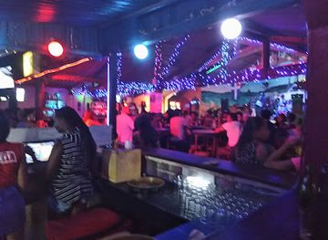 madagascar/antsiranana/bar/taxi-be