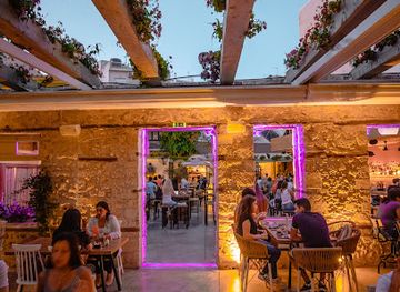 greece/heraklion/venetian-walls/bar/xalavro-open-bar