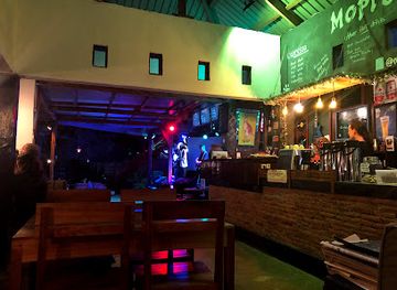 indonesia/east-nusa-tenggara/bar/mopi-s-place