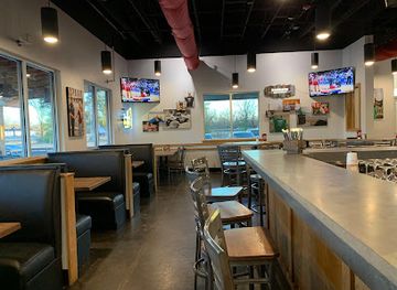 mississippi/ross-barnett-reservoir/bar/mugshots-grill-and-bar-pearl-ms