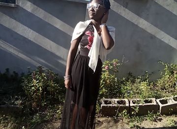 jamaica/dry-harbour-mountains/bar/warren-s-bar-and-jerk-centre