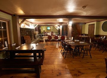 vermont/green-mountains-national-forest/bar/clear-river-tavern