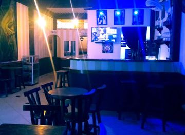 colombia/guaviare-department/bar/people-are-strange-gastro-bar-rock