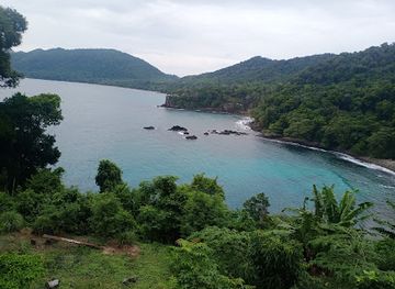 indonesia/pulau-weh/bar/resto-gua-sarang