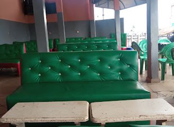 cameroon/yaounde/ngoa-ekelle/bar/sous-manguier-bar