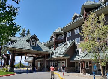 nevada/lake-tahoe/bar/the-bear-moon-bar-grill