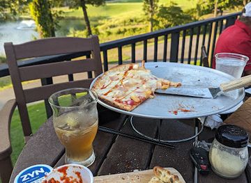 arkansas/arkansas-highland/bar/highlands-pub-patio