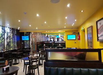 argentina/ushuaia/bar/cafe-bar-banana