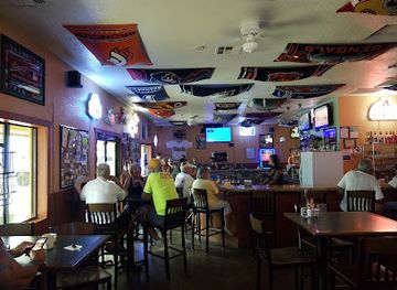 california/mojave-desert/bar/hooch-s-95-bar-grill