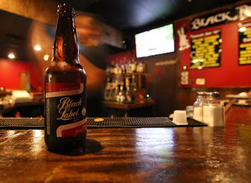 canada/calgary-region/bar/black-pirates-pub