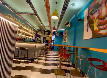 Pop Art Bar Viri Mi Glava