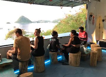 indonesia/komodo-national-park/bar/arion-sunset-shelter