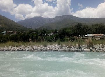 pakistan/swat-valley/bar/hotel-madyan-river-view