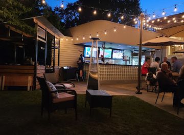 michigan/warren-dunes-state-park/bar/timothy-s-restaurant