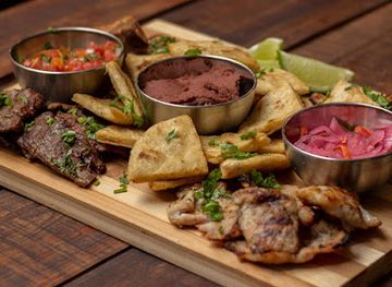 el-salvador/san-salvador/colonia-escalon/bar/curandero-bar