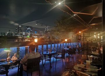 thailand/chao-phraya-river-basin/bar/praya-bar-roddeeded-bankhunnop