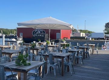 finland/turku/ruissalo/bar/zake-pizzeria-wine-bar