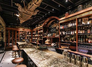 arizona/apache-county/bar/platform-18-at-century-grand