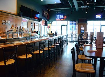 illinois/fox-valley/bar/paulie-s-pub-and-grille