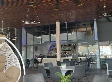 australia/far-north-queensland/bar/sunset-bar-cairns