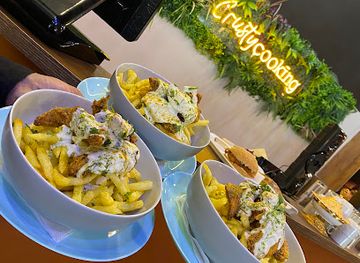 algeria/tlemcen/bab-el-kasbah/bar/crustycooking