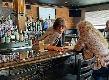 connecticut/hammonasset-beach-state-park/bar/james-madison-house-bar-restaurant