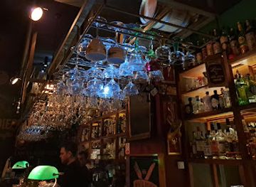 greece/athens/syntagma/bar/barreldier