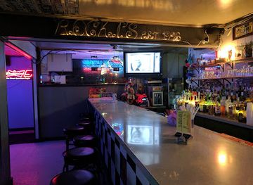 illinois/western-illinois/bar/rocki-s