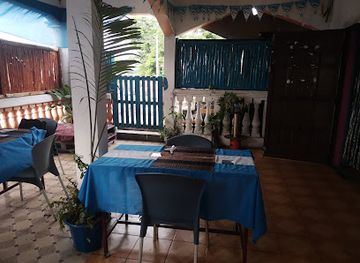 comoros/mount-karthala/bar/le-packiza