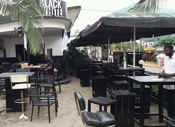 cameroon/tiko-beach/bar/black-white-sensation-bastos