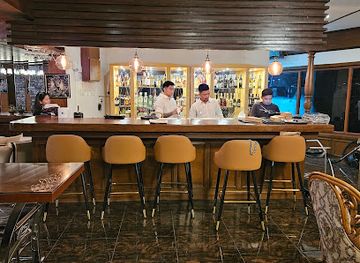 philippines/central-luzon/bar/shin-lounge-bar