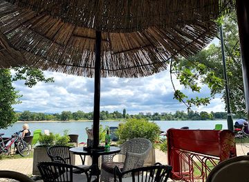 croatia/zagreb/jarun-lake/bar/beach-bar-jarun