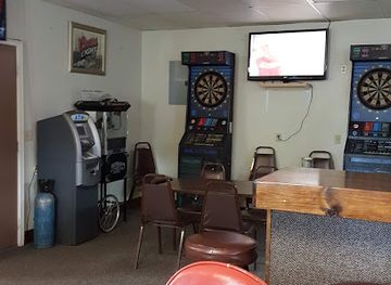 wyoming/absaroka-range/bar/hi-way-bar-cafe-and-rv