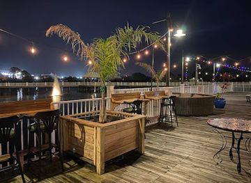 florida/panama-city-beach/bar/lulu-s-bar-resto