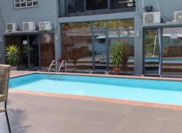 nigeria/lagos/ikoyi/bar/the-winehouse-guest-rooms-shop-lounge