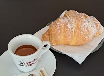 albania/skrapar/bar/enoteca-vivi-divino