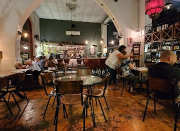 israel/tel-aviv/jaffa/bar/par-derriere