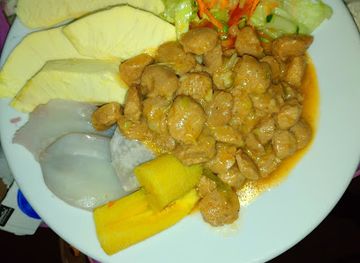 saint-vincent-and-the-grenadines/grenadines/bar/hooters-bar-and-grill