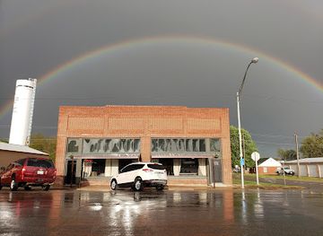 oklahoma/great-salt-plains-state-park/bar/the-red-brick-public-house