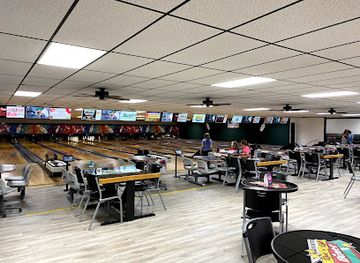 missouri/meramec-caverns/bar/eagle-lanes-fun-zone