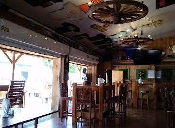 vanuatu/malakula/bar/war-horse-saloon