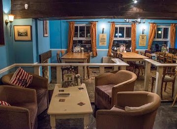 united-kingdom/pembrokeshire-coast-national-park/bar/harbour-inn