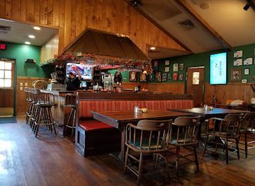 virginia/piedmont/bar/the-briar-patch-restaurant