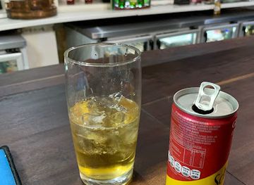 zimbabwe/matabeleland-north/bar/crystal