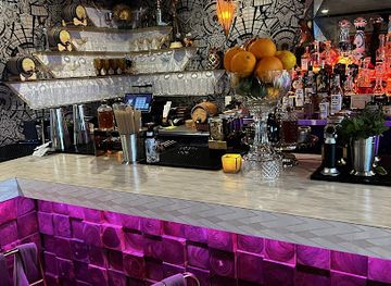 california/napa/bar/the-hollywood-room