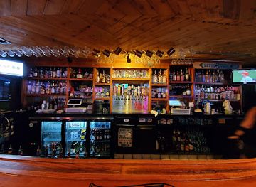 iowa/gitchie-manitou-state-preserve/bar/the-flying-moose