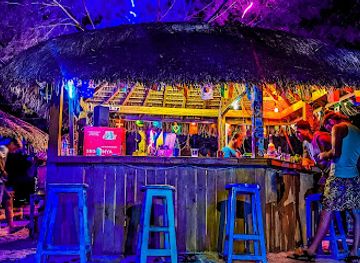 indonesia/gili-islands/bar/mr-bean-bar