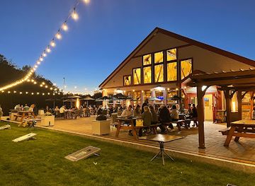 new-hampshire/southern-new-hampshire/bar/the-hill-bar-grille