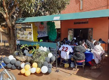 uganda/ssese-islands/bar/beam-bites