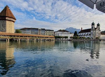 switzerland/lucerne/chapel-bridge/bar/bierliebe-friends